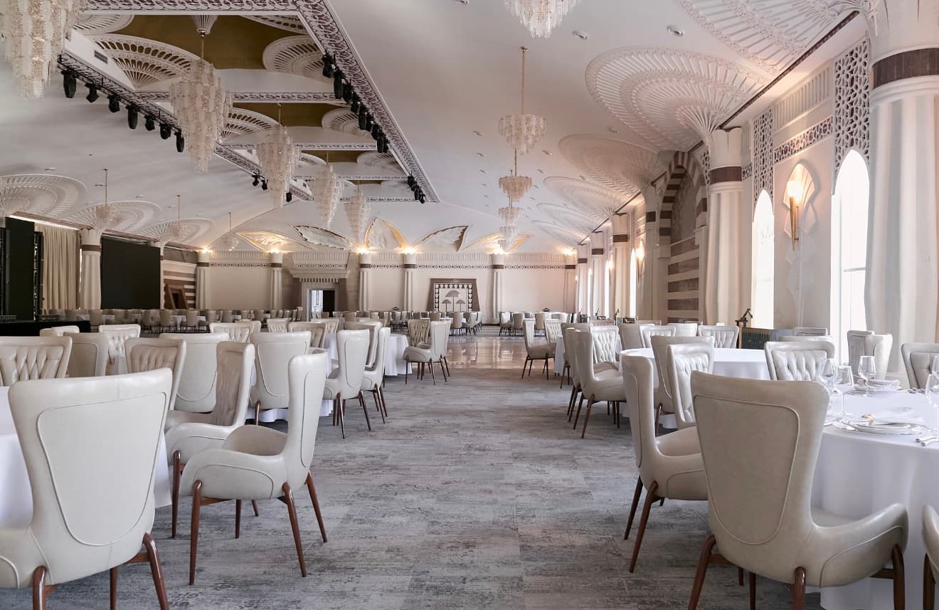 «LuxHall» мейрамханасы